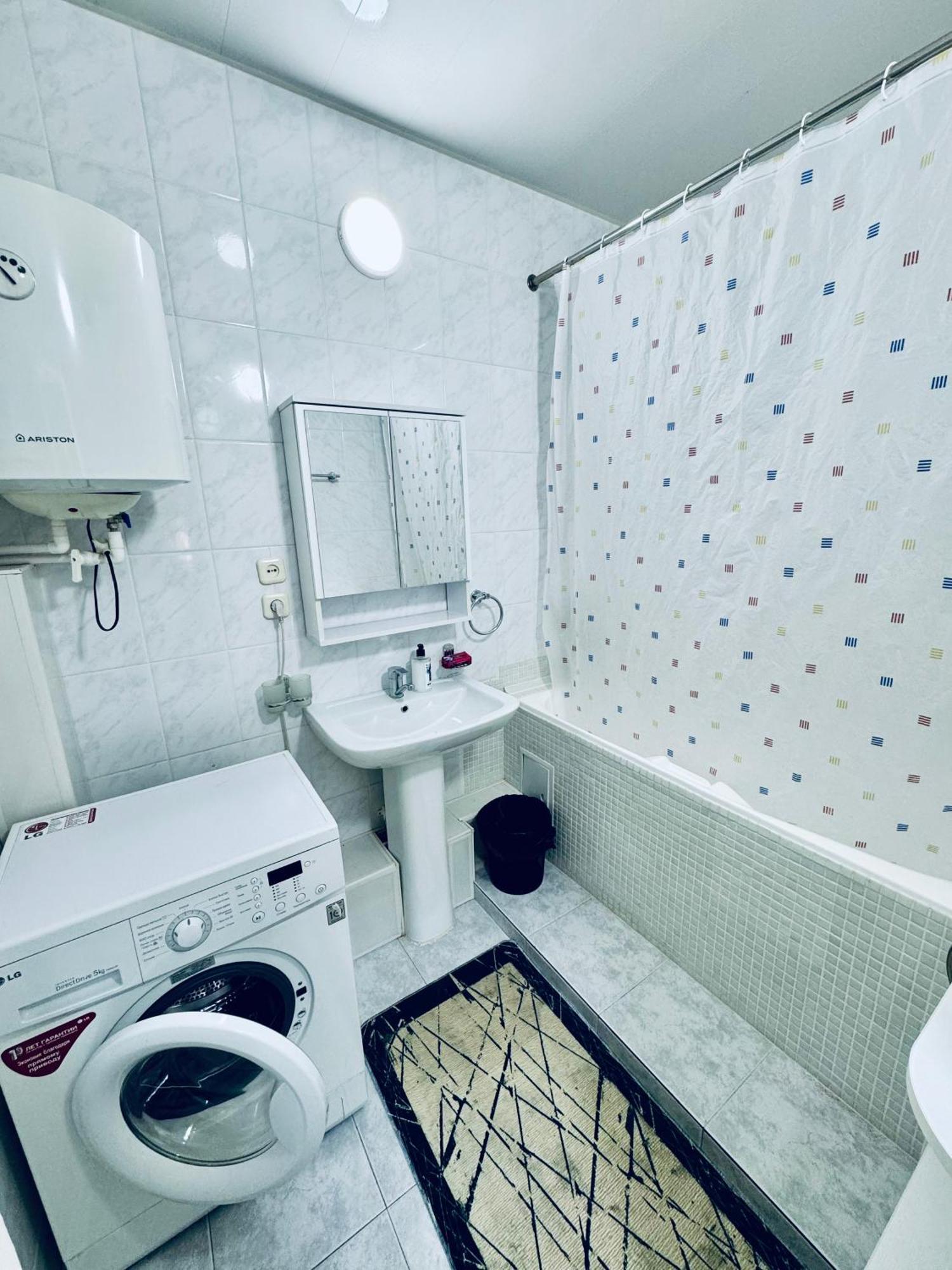 Classic Family Apart In The Center With 4 Rooms Ташкент Екстер'єр фото