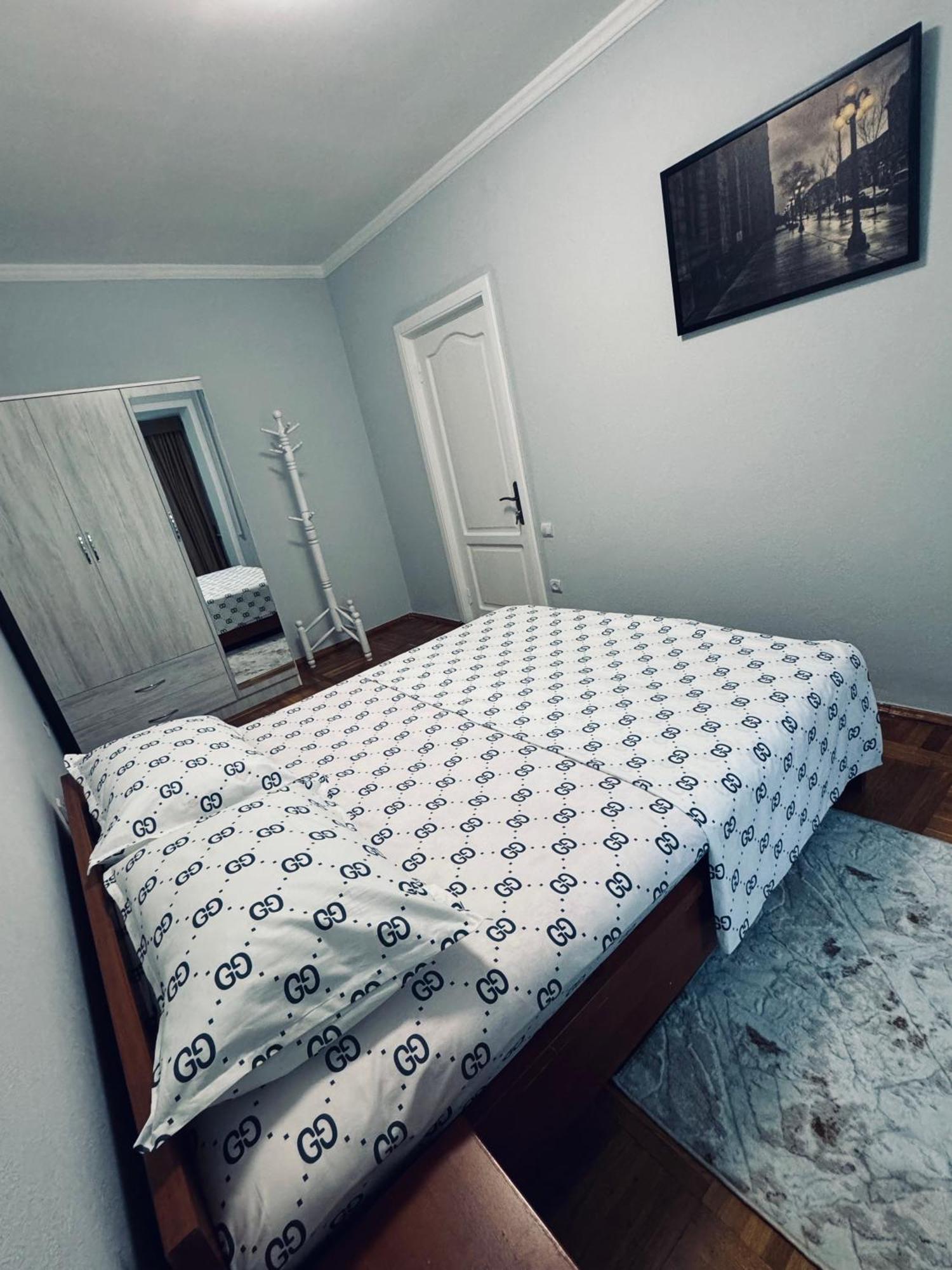 Classic Family Apart In The Center With 4 Rooms Ташкент Екстер'єр фото